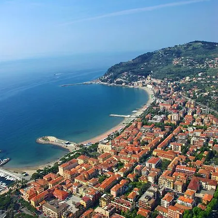 Elvira Lejlighedshotel Diano Marina