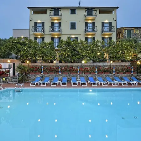 Lejlighedshotel Elvira Diano Marina