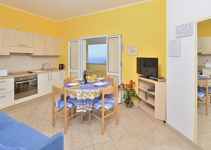 Aparthotel Elvira Diano Marina