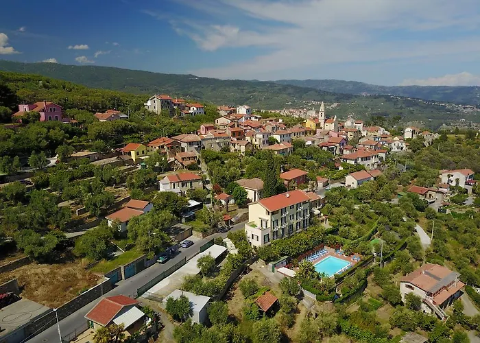 Elvira Aparthotel Diano Marina